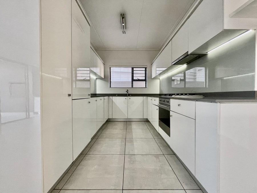 To Let 3 Bedroom Property for Rent in The Polofields Gauteng