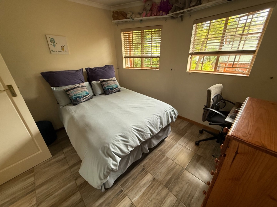 3 Bedroom Property for Sale in Die Hoewes Gauteng