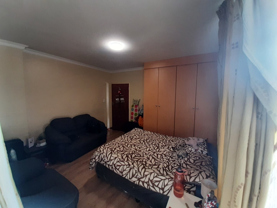 2 Bedroom Property for Sale in Hillcrest Gauteng