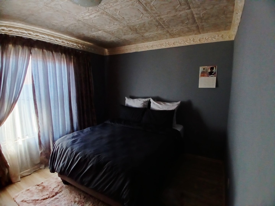  Bedroom Property for Sale in Geluksdal Gauteng