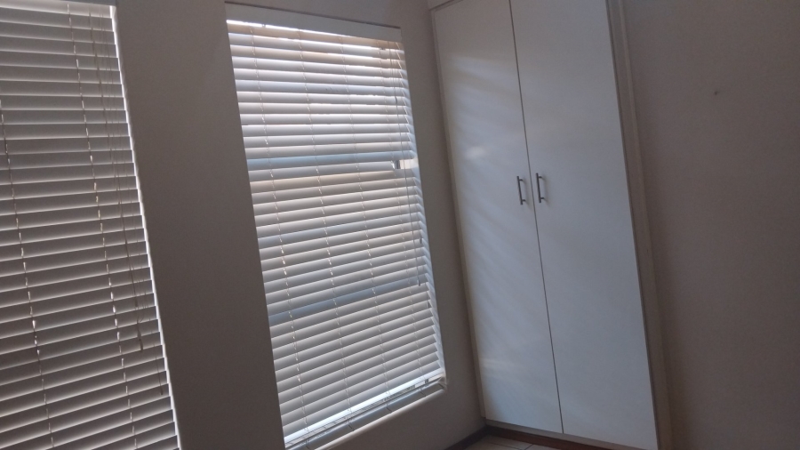 To Let 2 Bedroom Property for Rent in Klipfontein Gauteng