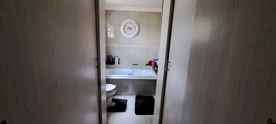 To Let 2 Bedroom Property for Rent in Solheim Gauteng