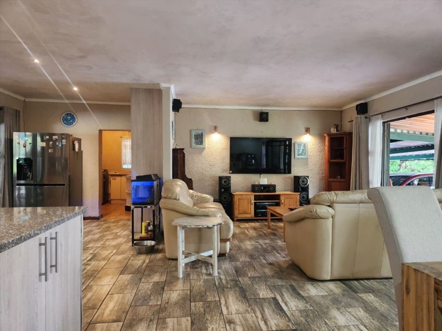 4 Bedroom Property for Sale in Esther Park Gauteng