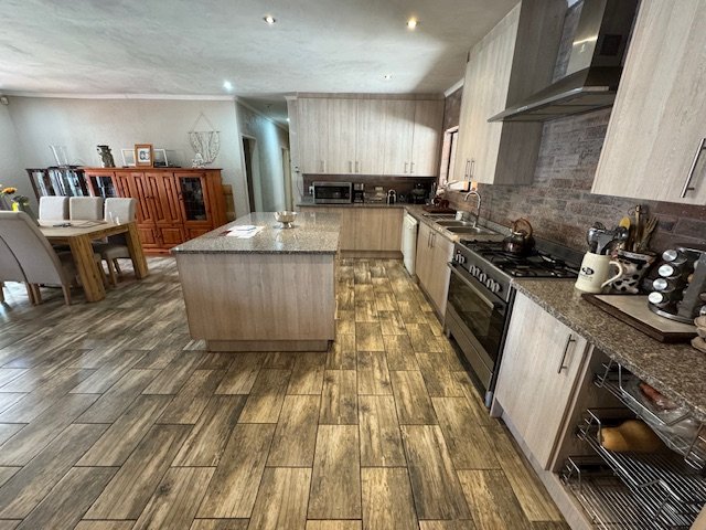 4 Bedroom Property for Sale in Esther Park Gauteng