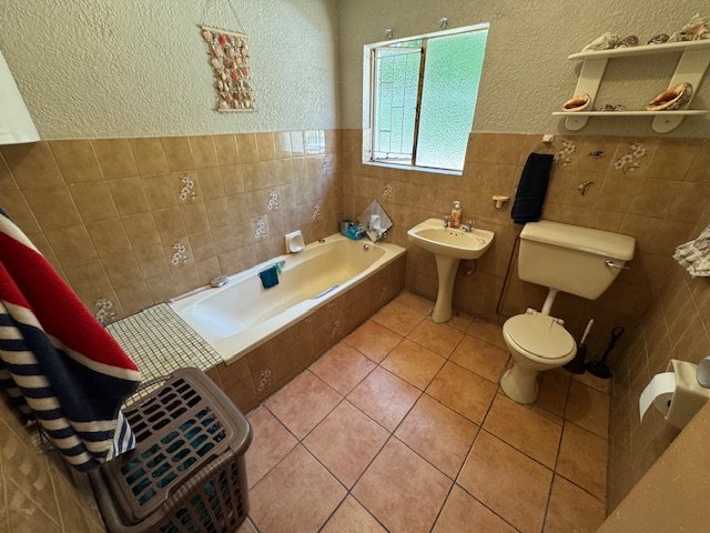 4 Bedroom Property for Sale in Esther Park Gauteng