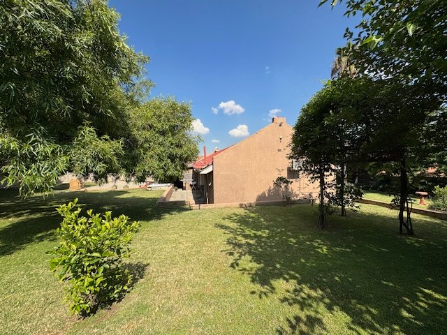 4 Bedroom Property for Sale in Esther Park Gauteng