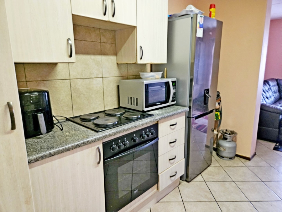 2 Bedroom Property for Sale in Terenure Gauteng