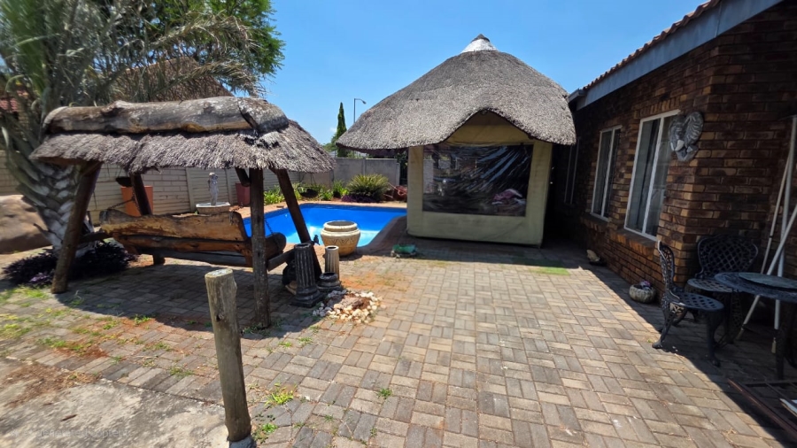 3 Bedroom Property for Sale in Doornpoort Gauteng