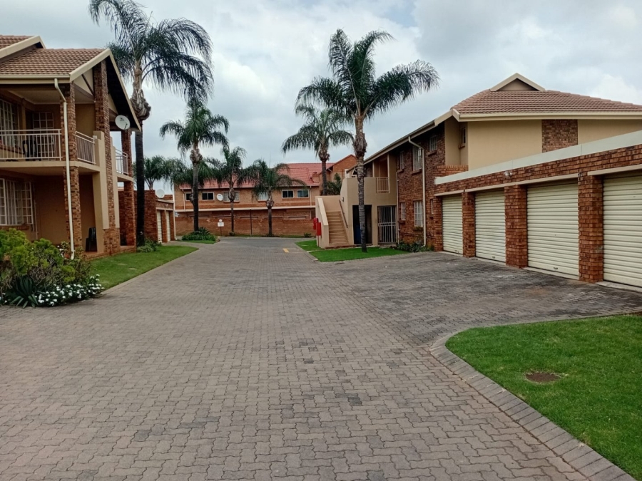 3 Bedroom Property for Sale in Magalieskruin Gauteng