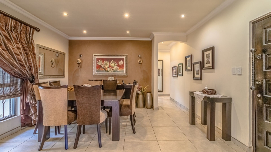 4 Bedroom Property for Sale in Greenstone Hill Gauteng