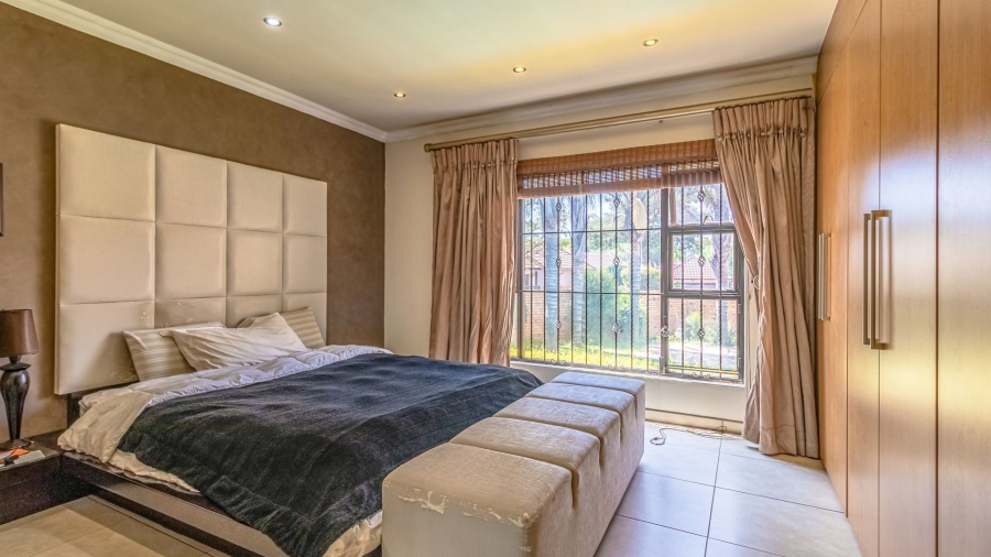4 Bedroom Property for Sale in Greenstone Hill Gauteng