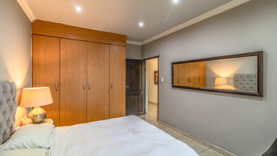 4 Bedroom Property for Sale in Greenstone Hill Gauteng