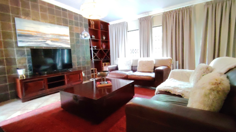3 Bedroom Property for Sale in Vanderbijlpark SW 5 Gauteng