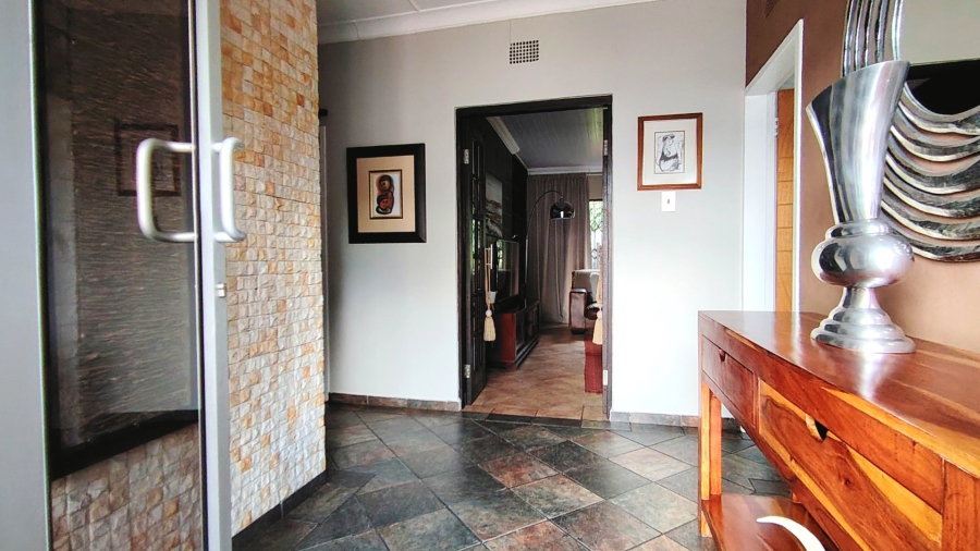 3 Bedroom Property for Sale in Vanderbijlpark SW 5 Gauteng