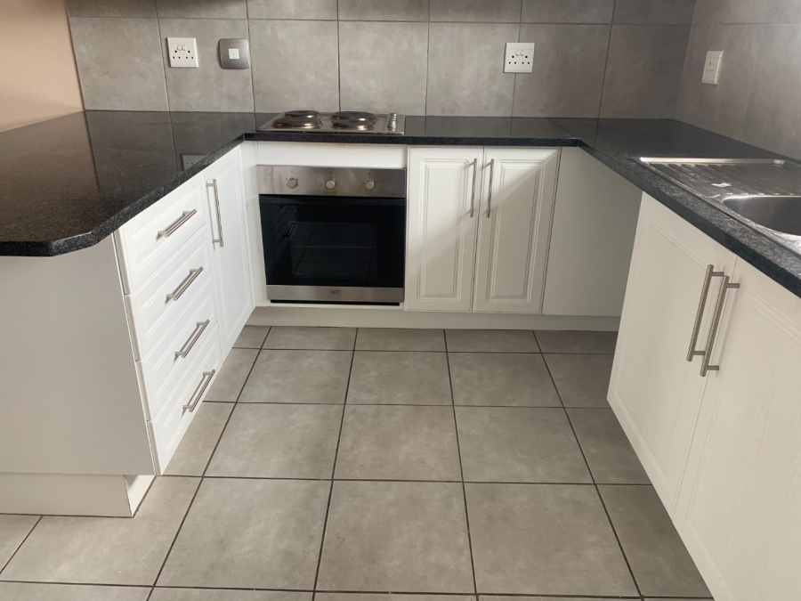 To Let 2 Bedroom Property for Rent in Doringkloof Gauteng