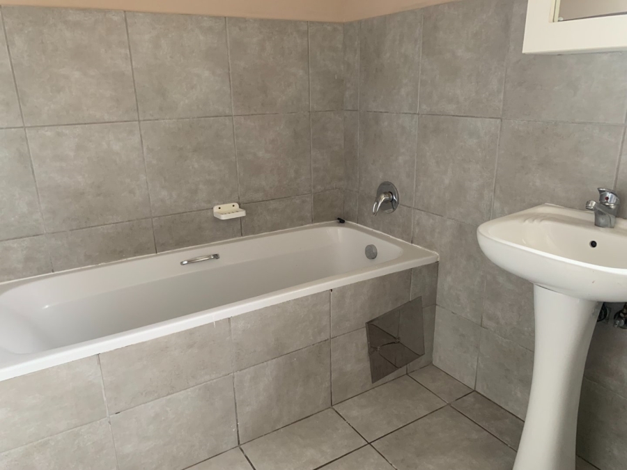 To Let 2 Bedroom Property for Rent in Doringkloof Gauteng