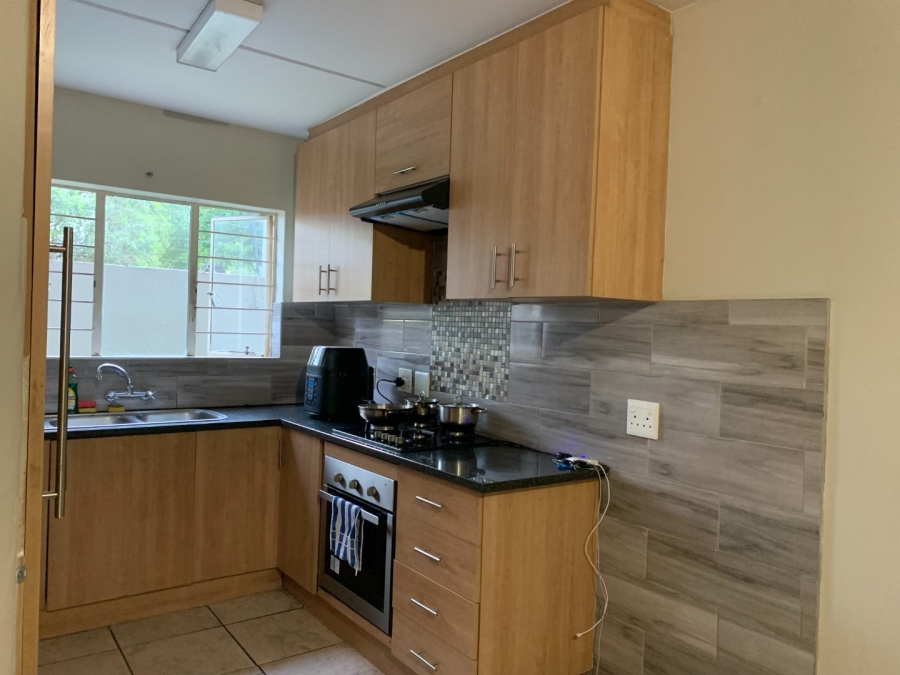 To Let 2 Bedroom Property for Rent in Halfway Gardens Gauteng