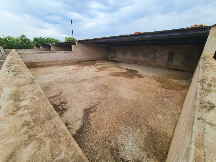 Commercial Property for Sale in Lusthof Gauteng