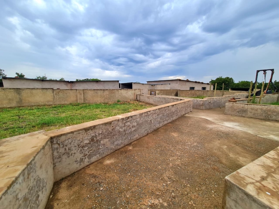 Commercial Property for Sale in Lusthof Gauteng