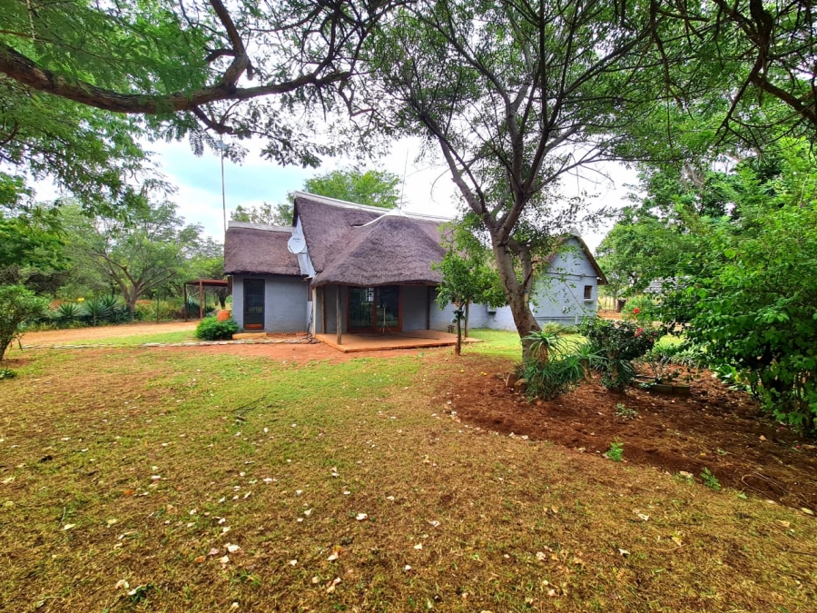 Commercial Property for Sale in Lusthof Gauteng