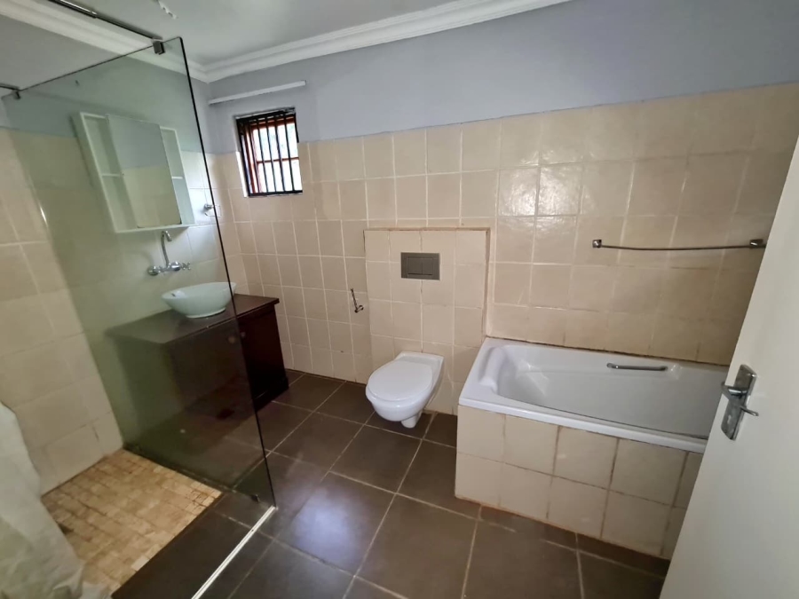 Commercial Property for Sale in Lusthof Gauteng