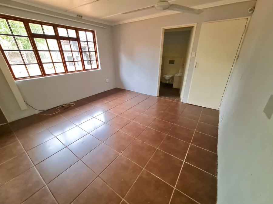 Commercial Property for Sale in Lusthof Gauteng