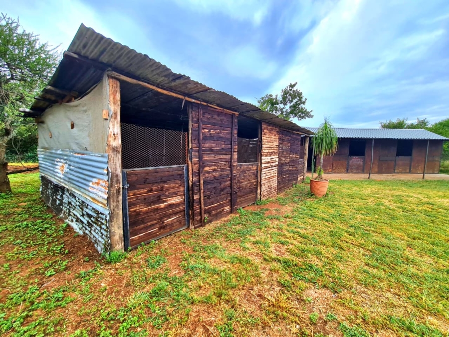 Commercial Property for Sale in Lusthof Gauteng