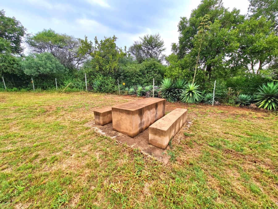 Commercial Property for Sale in Lusthof Gauteng