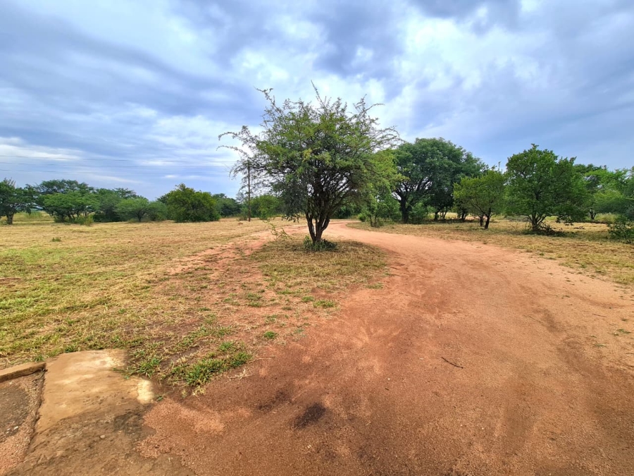 Commercial Property for Sale in Lusthof Gauteng