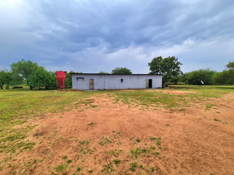 Commercial Property for Sale in Lusthof Gauteng