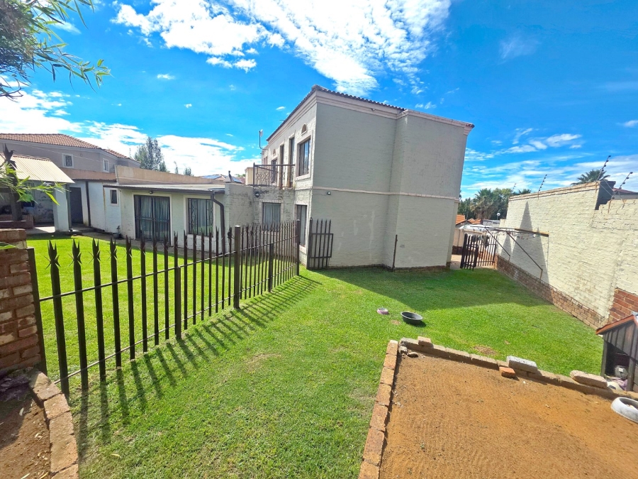 3 Bedroom Property for Sale in Jordaan Park Gauteng