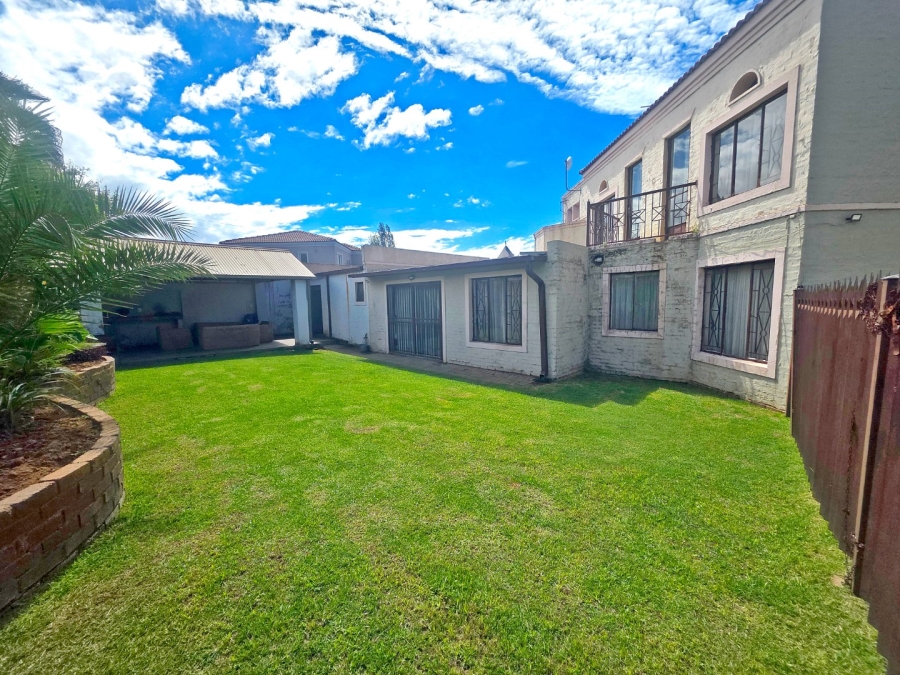 3 Bedroom Property for Sale in Jordaan Park Gauteng