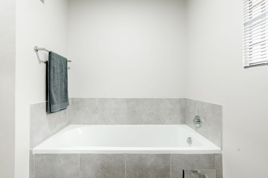 2 Bedroom Property for Sale in Sinoville Gauteng