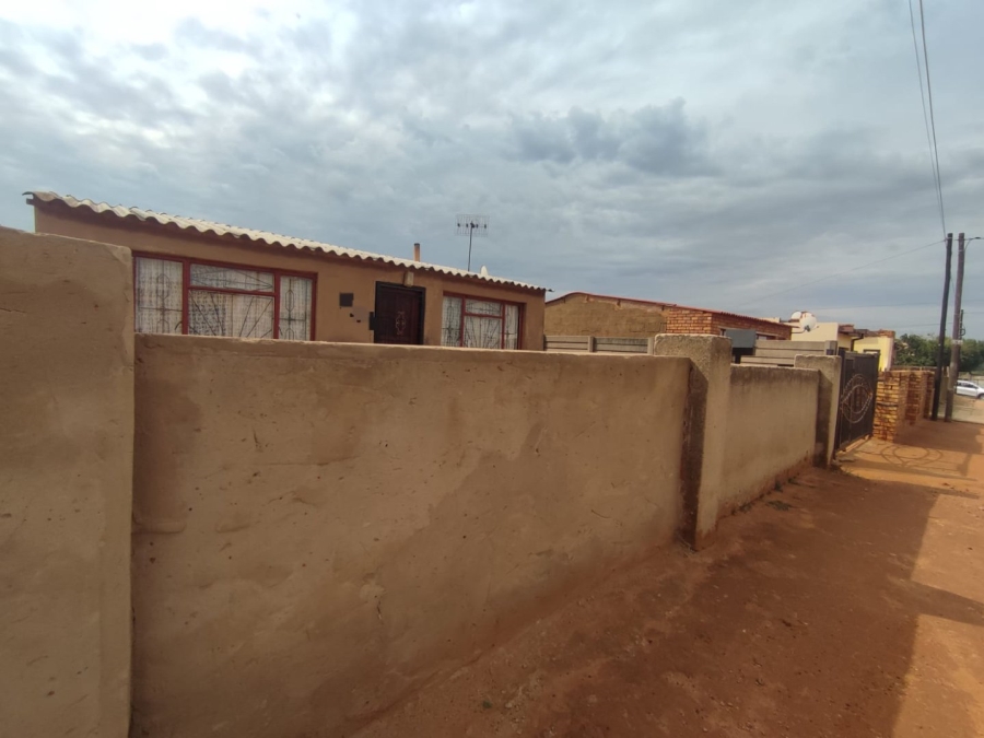 2 Bedroom Property for Sale in Ratanda Gauteng