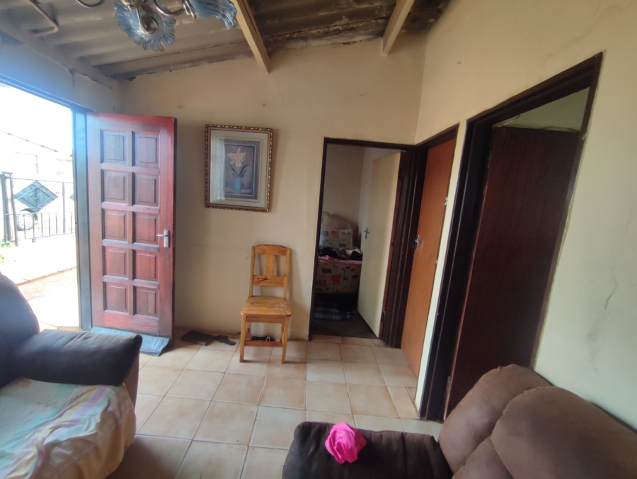 2 Bedroom Property for Sale in Ratanda Gauteng