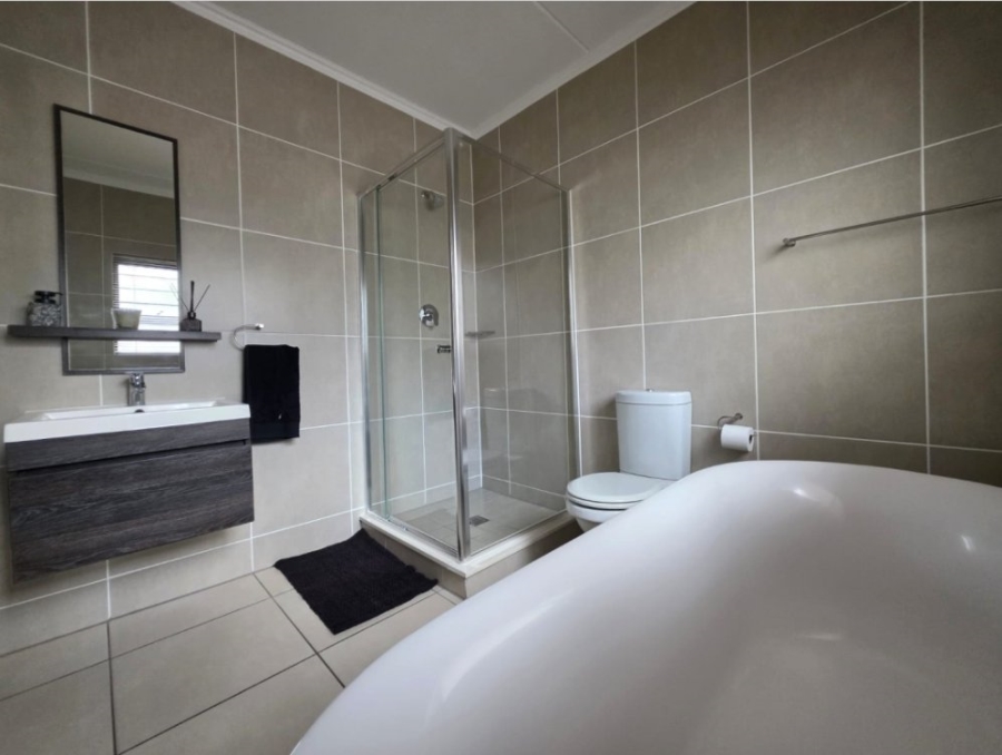 3 Bedroom Property for Sale in Malakite Gauteng