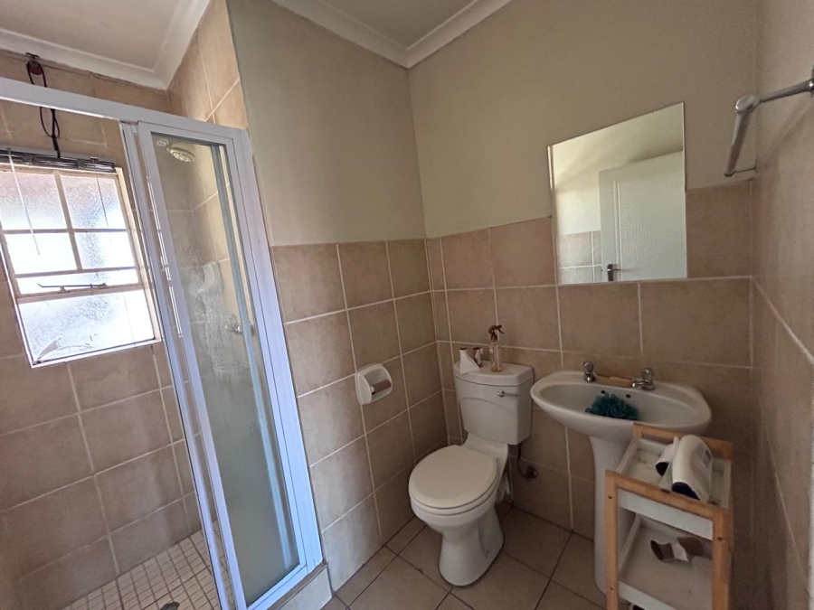 2 Bedroom Property for Sale in Noordwyk Gauteng