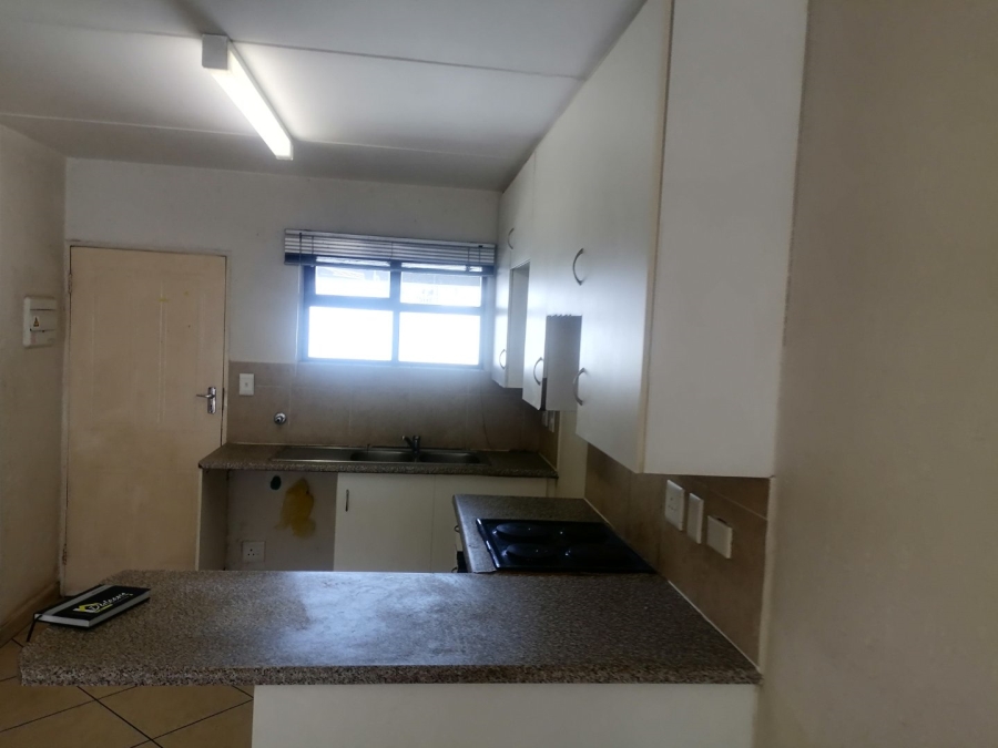 2 Bedroom Property for Sale in Beyers Park Gauteng