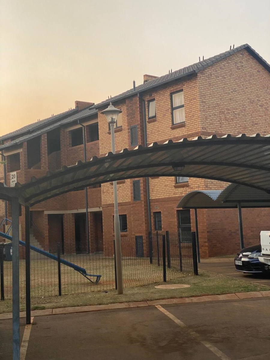 To Let 2 Bedroom Property for Rent in Olympus AH Gauteng