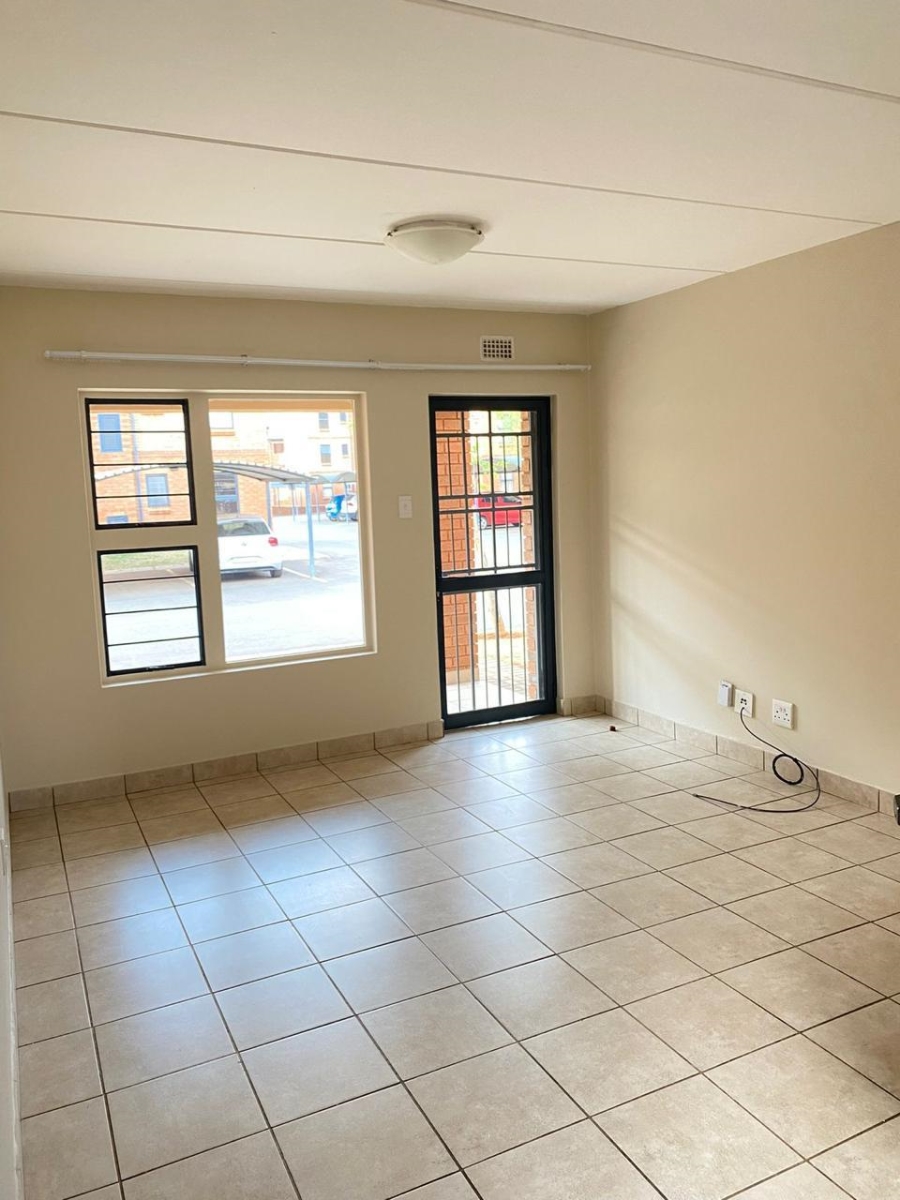 To Let 2 Bedroom Property for Rent in Olympus AH Gauteng