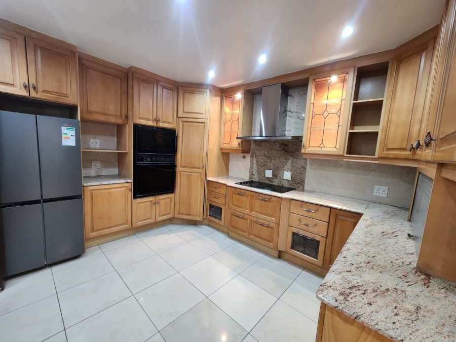 To Let 3 Bedroom Property for Rent in Glenanda Gauteng