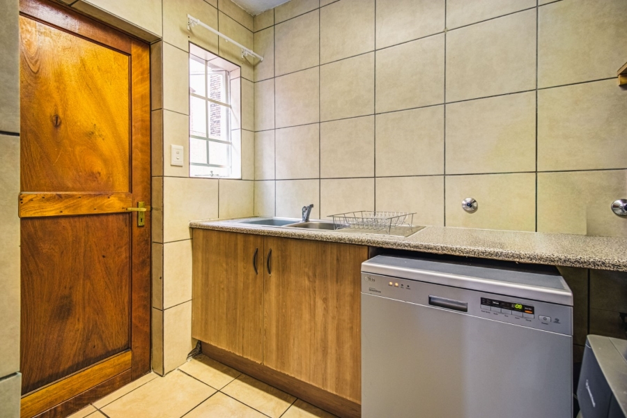 3 Bedroom Property for Sale in Glen Marais Gauteng