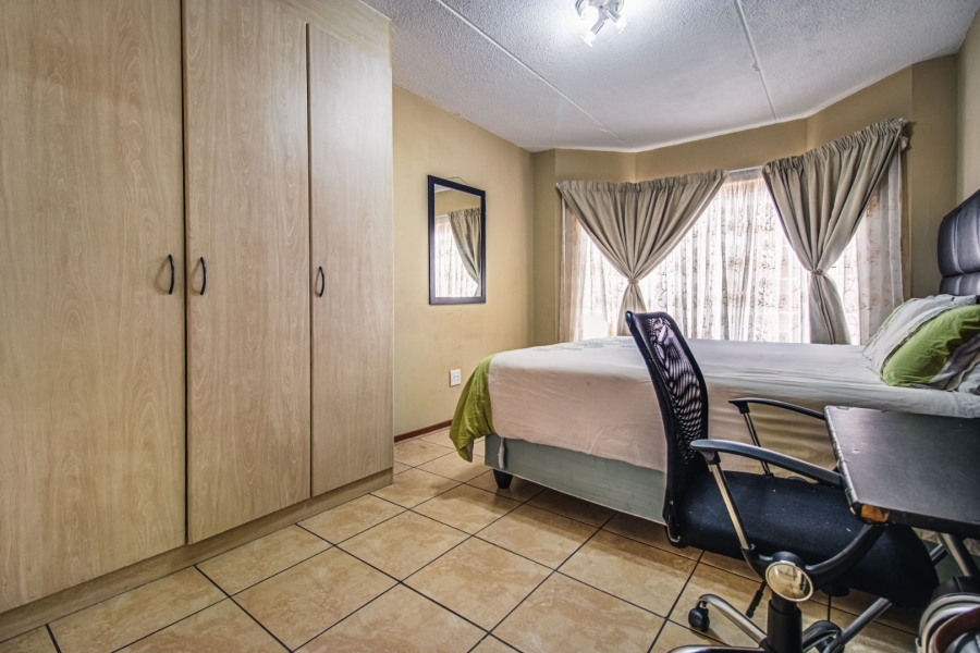 3 Bedroom Property for Sale in Glen Marais Gauteng