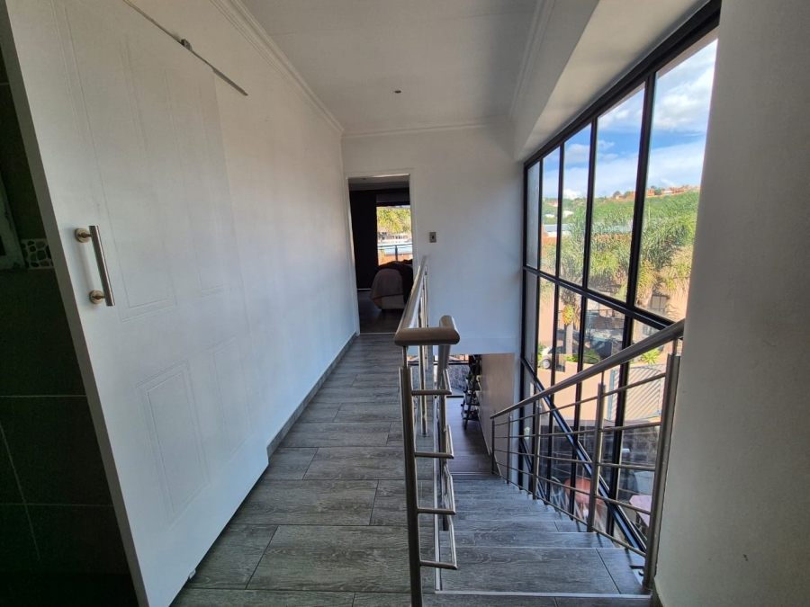 2 Bedroom Property for Sale in Bassonia Gauteng