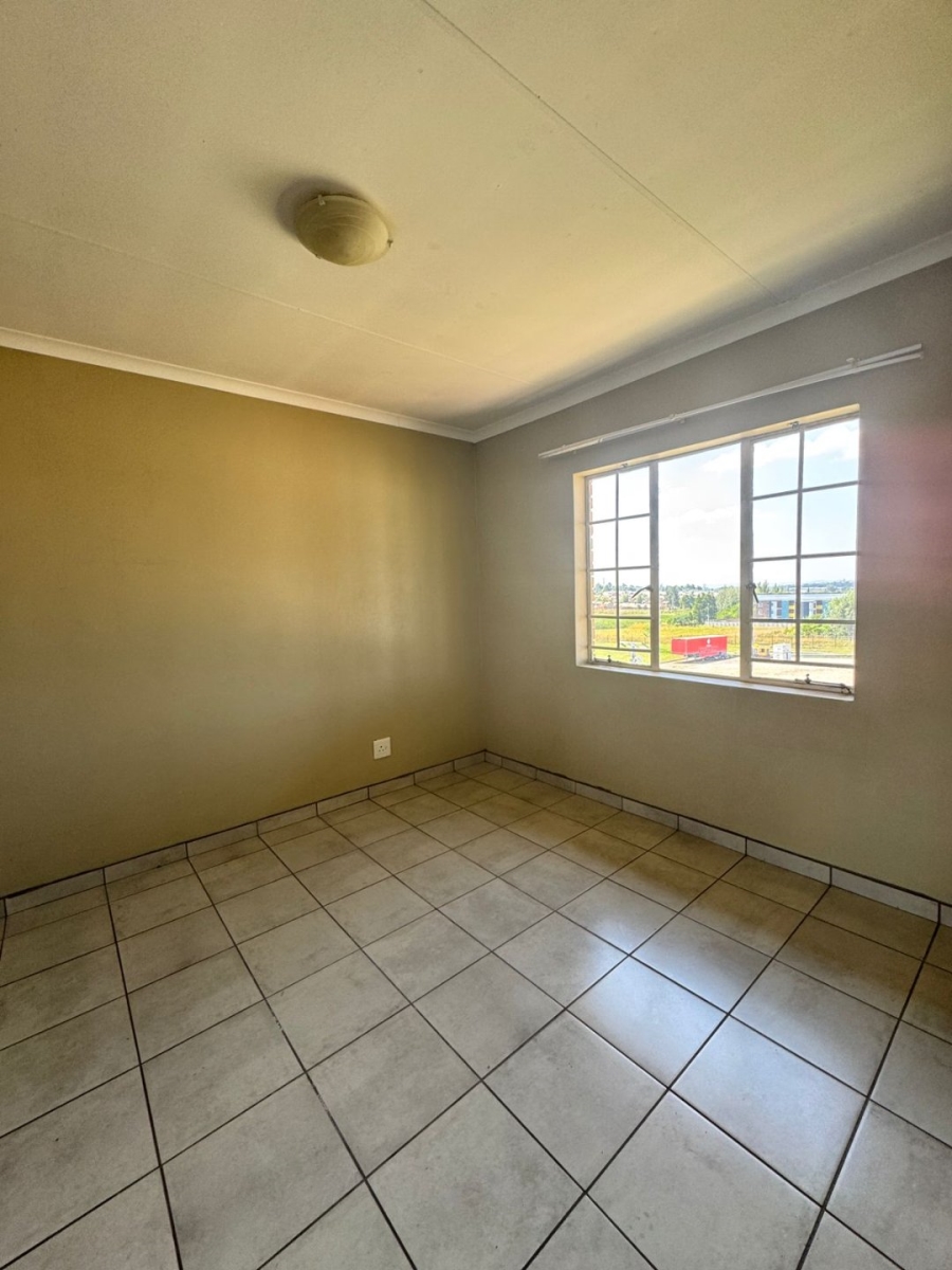 To Let 2 Bedroom Property for Rent in Noordwyk Gauteng