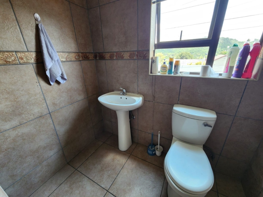 To Let commercial Property for Rent in Mondeor Gauteng