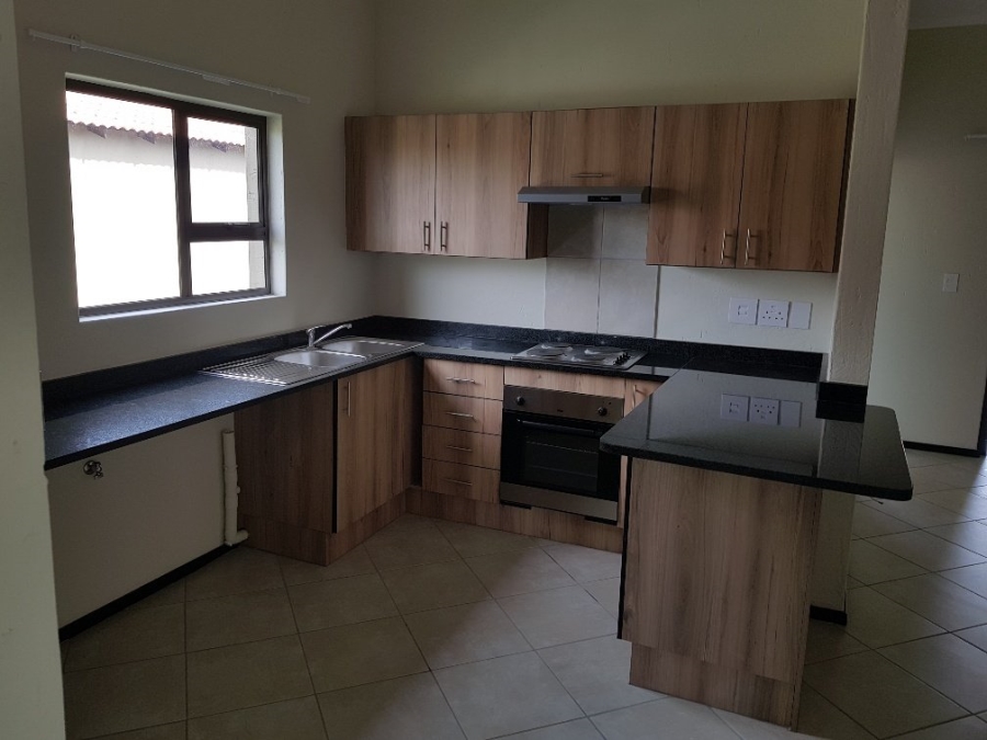 To Let 2 Bedroom Property for Rent in Goedeburg Gauteng