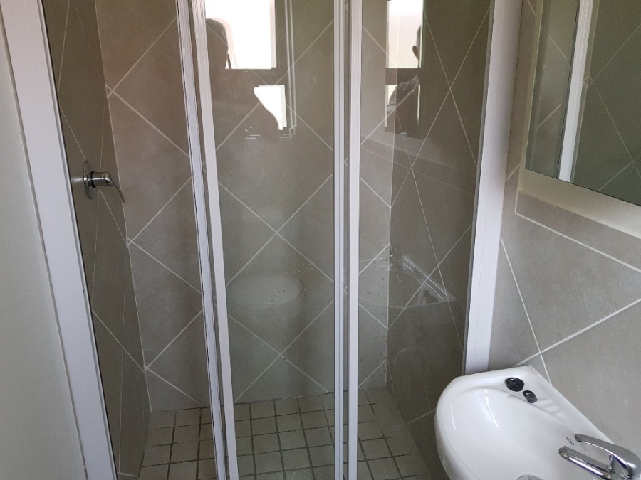 To Let 2 Bedroom Property for Rent in Goedeburg Gauteng