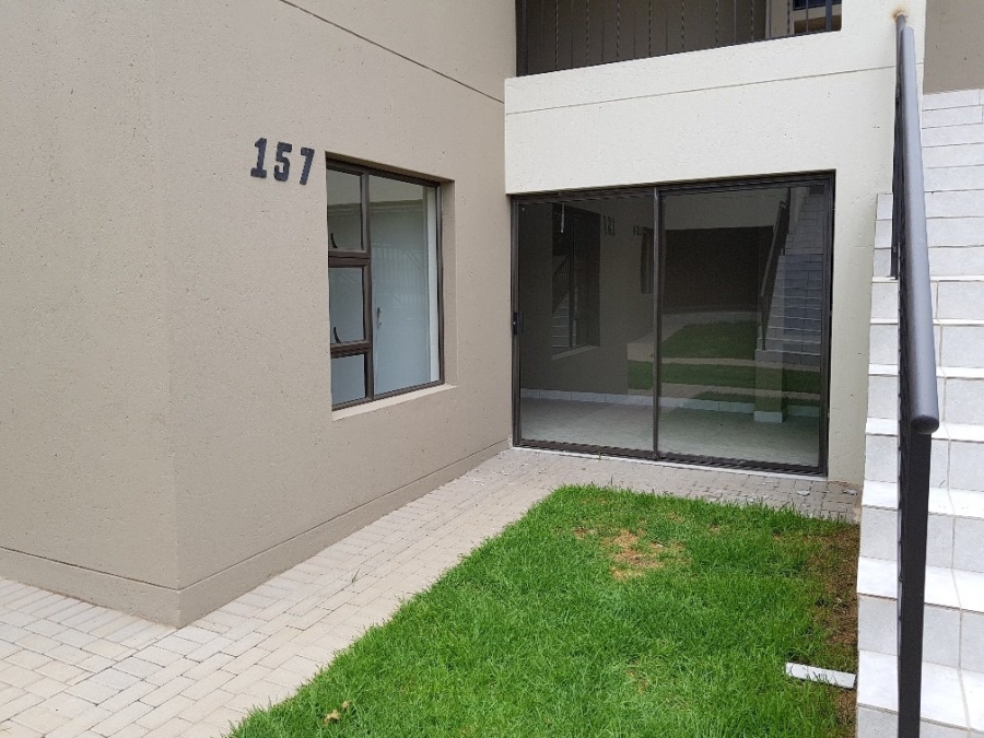 To Let 2 Bedroom Property for Rent in Goedeburg Gauteng