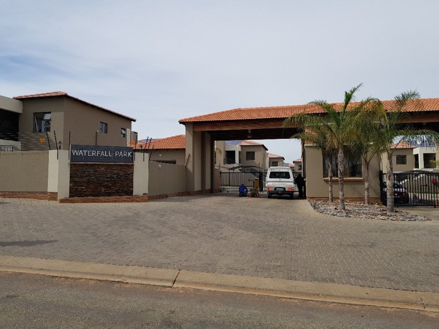 To Let 2 Bedroom Property for Rent in Goedeburg Gauteng